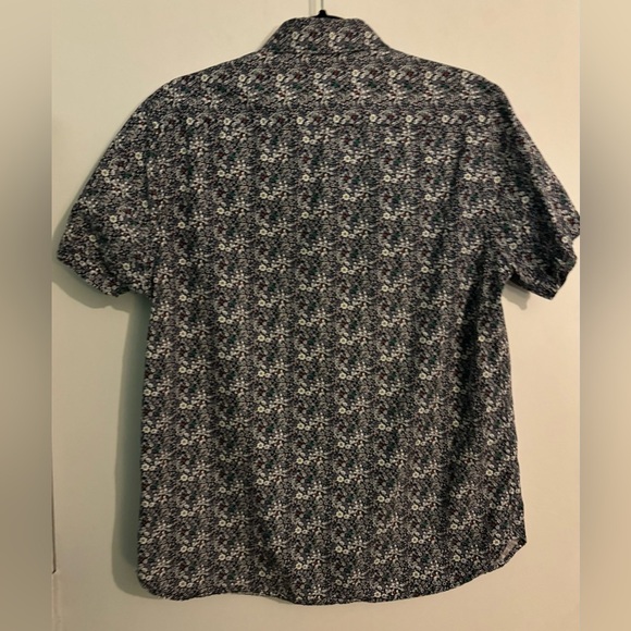 Denim & Flower Ricky Singh Mens Short Sleeve Floral Woven Button Down Shirt Sz M - Picture 3 of 8